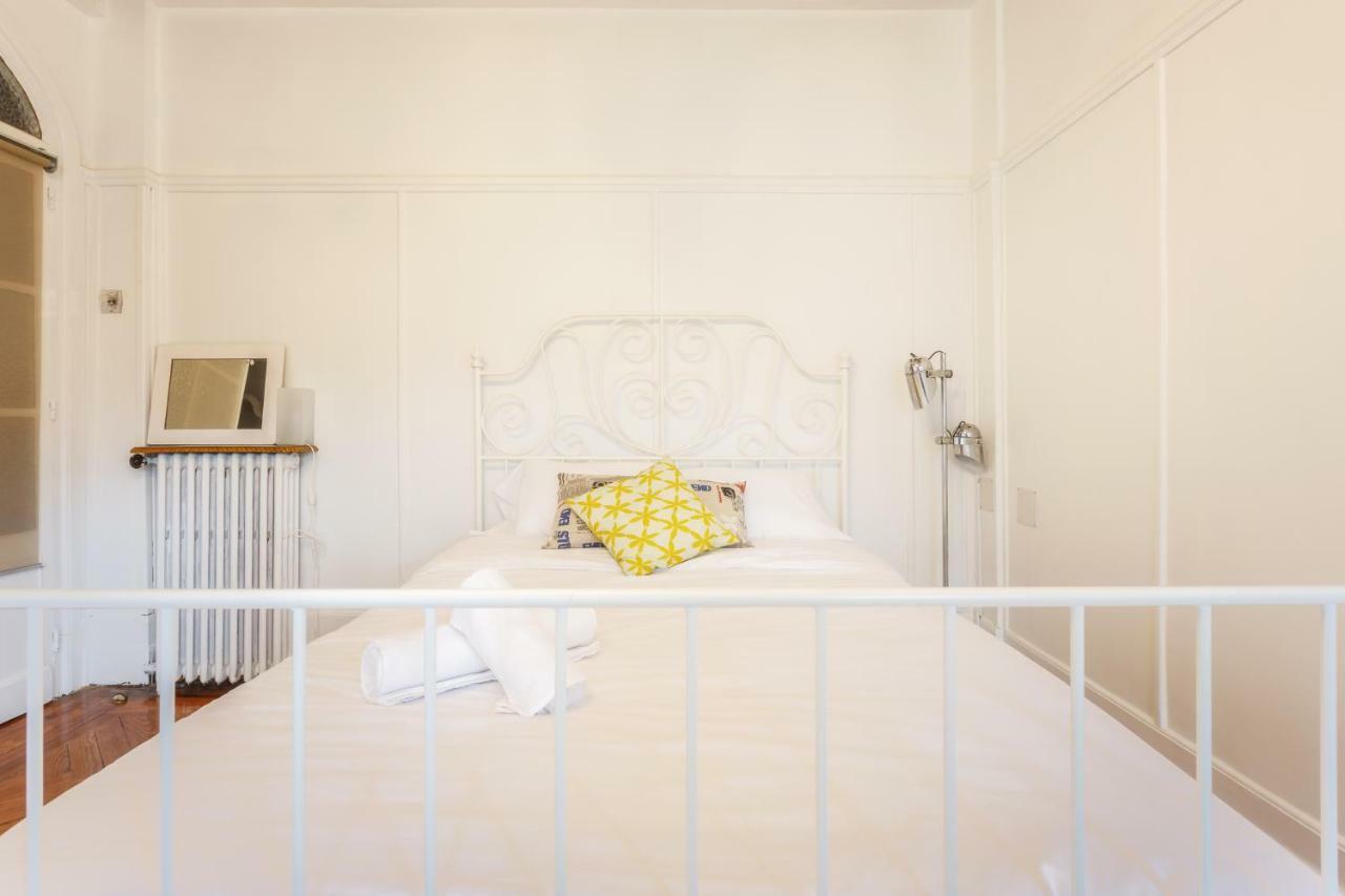 Urban Rooms Habitaciones Con Wifi Y Smart Tv Bilbao Exterior foto
